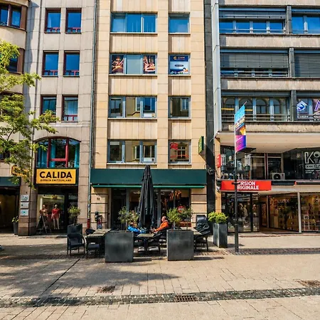 Grand Rue - Sleeps 5 *