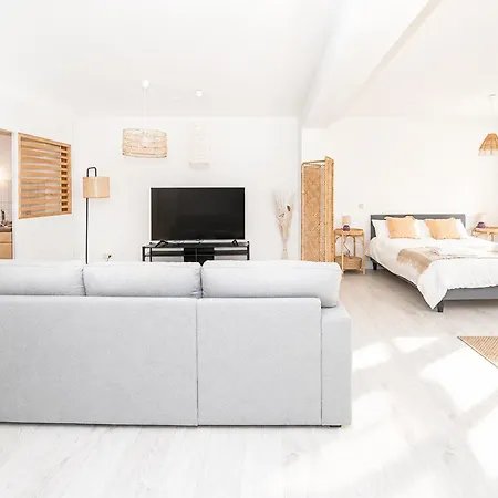 Grand Rue - Sleeps 5 Apartman *